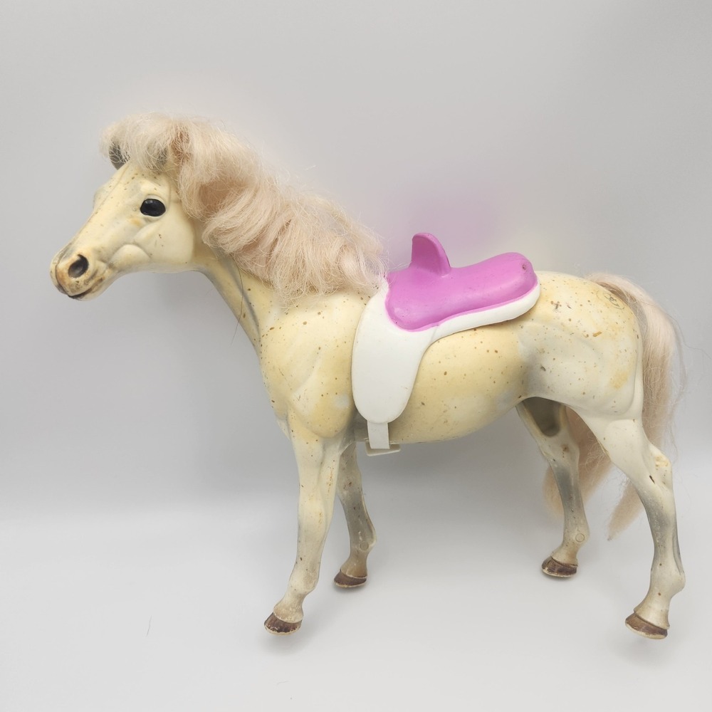 Vintage 1988 Marchon Grand Champion Horse Saddle 6.25" Plastic Toy Figure